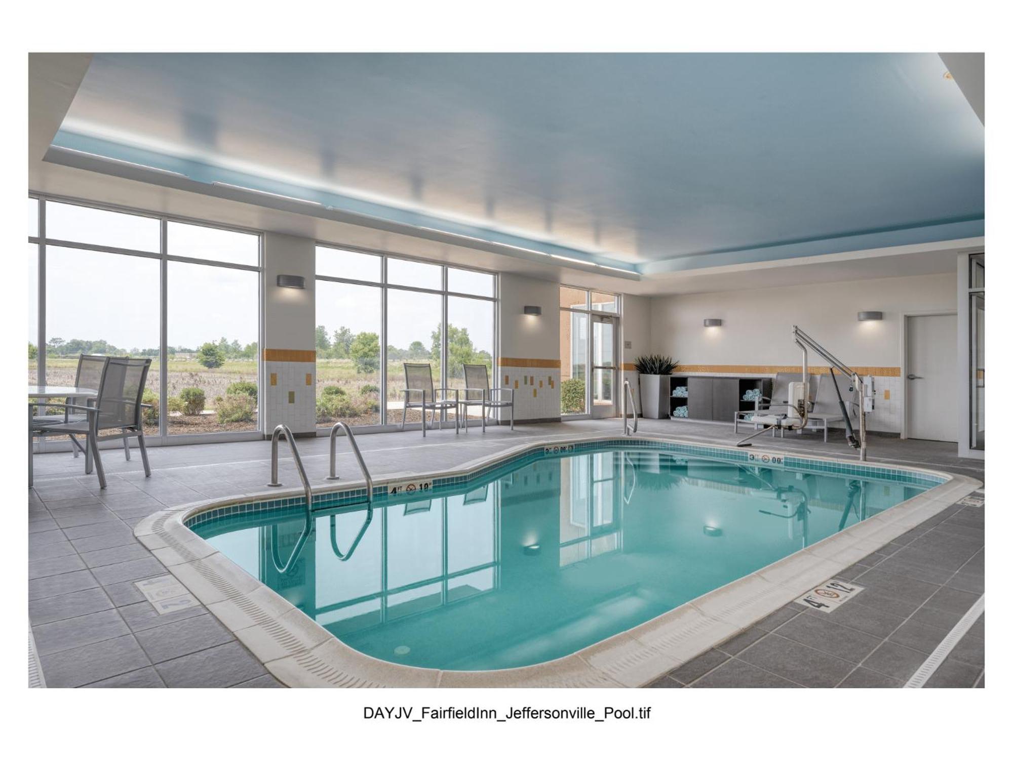 Fairfield Inn & Suites By Marriott Jeffersonville I-71 Extérieur photo