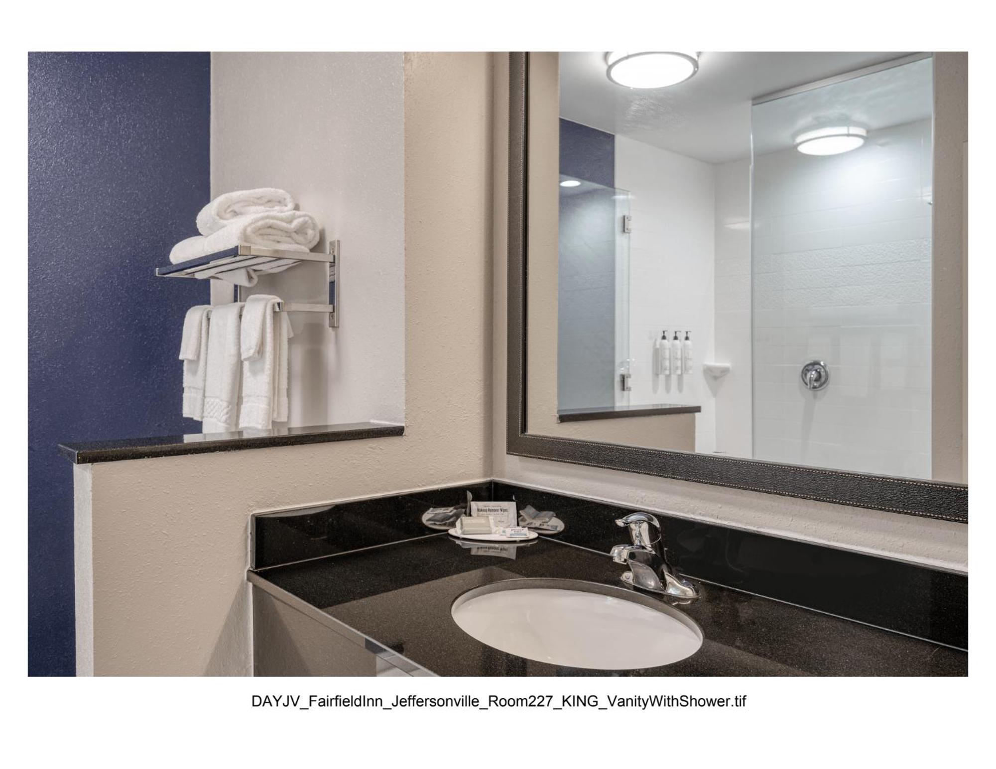Fairfield Inn & Suites By Marriott Jeffersonville I-71 Extérieur photo