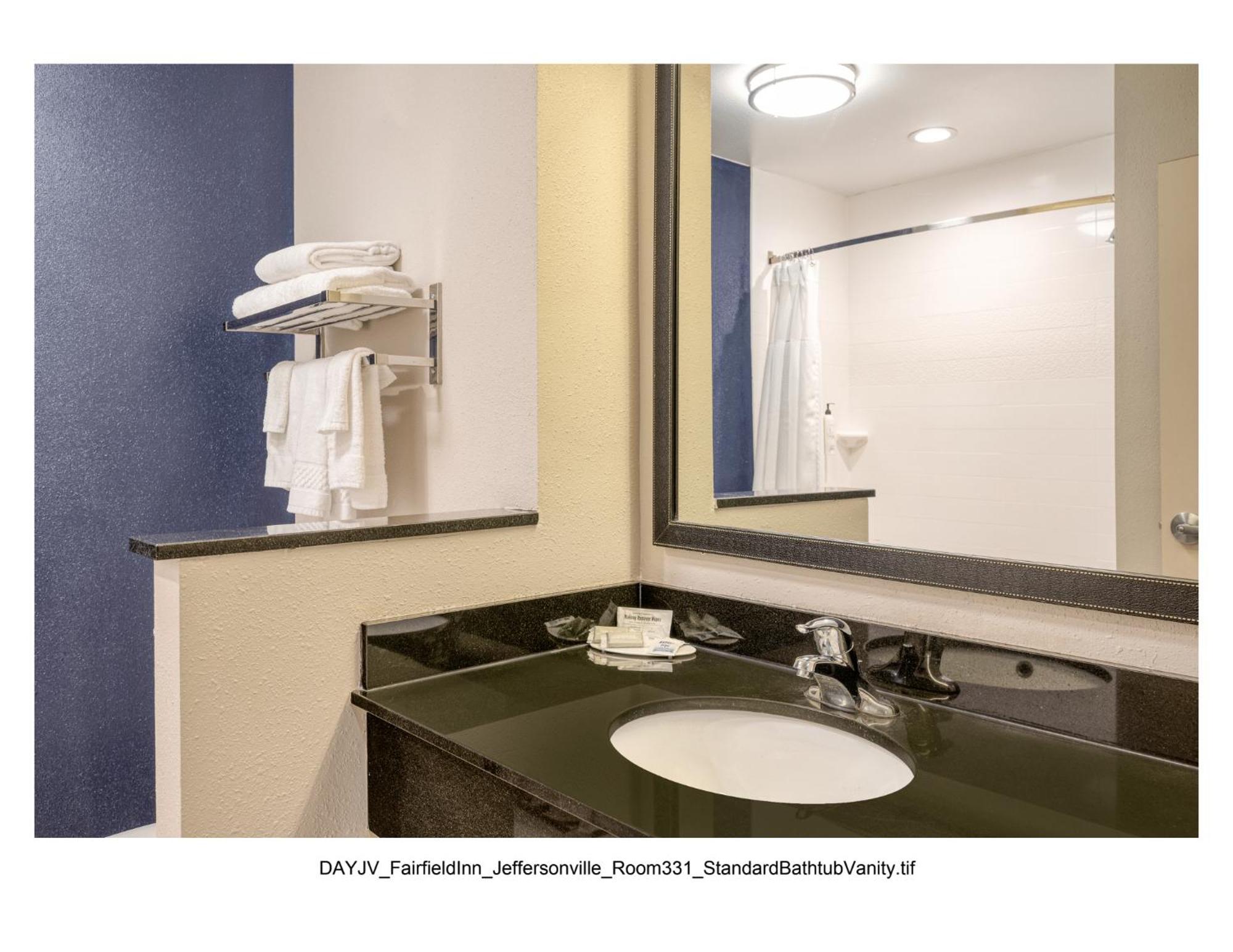 Fairfield Inn & Suites By Marriott Jeffersonville I-71 Extérieur photo